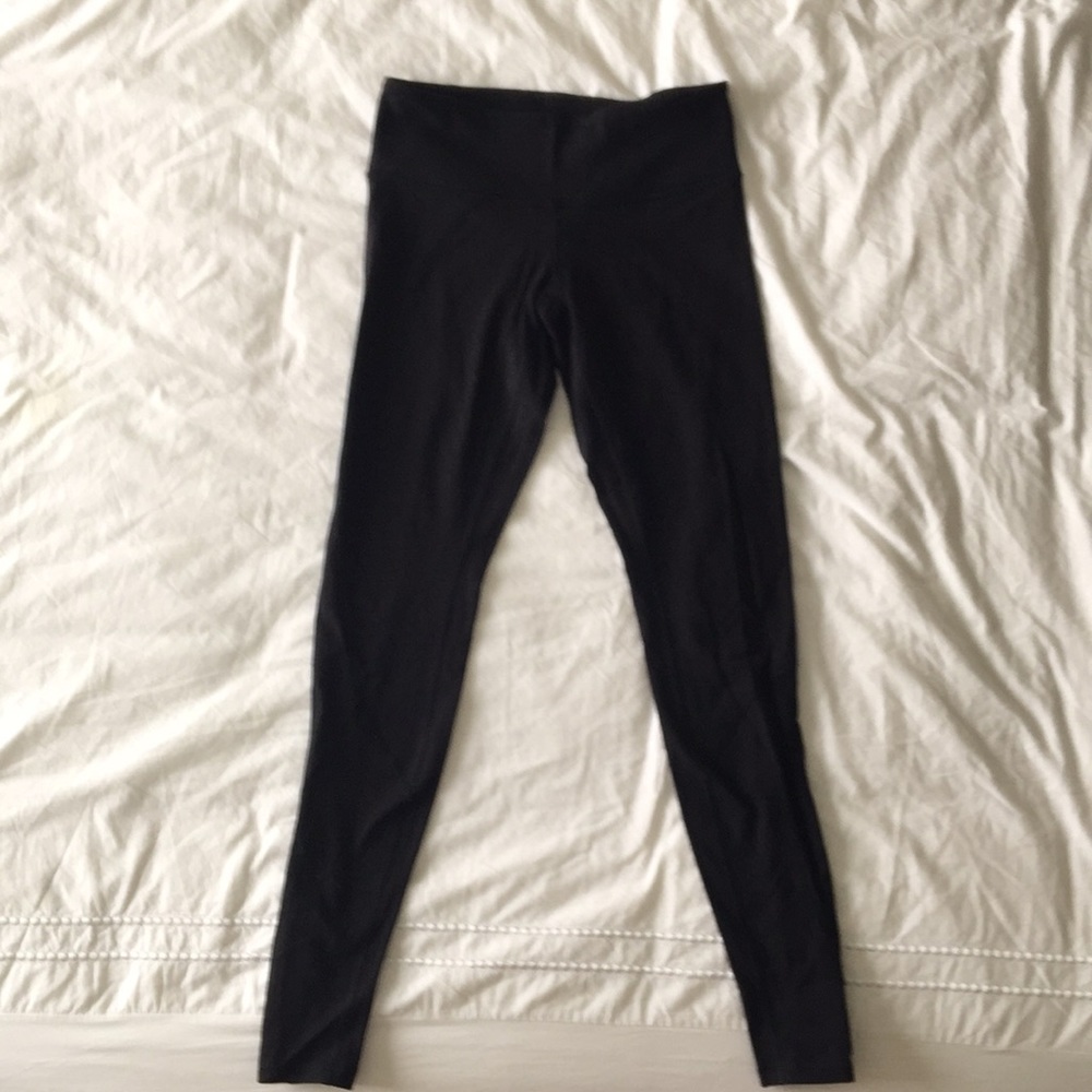 Lululemon Limited Edition Lace Wunder Under